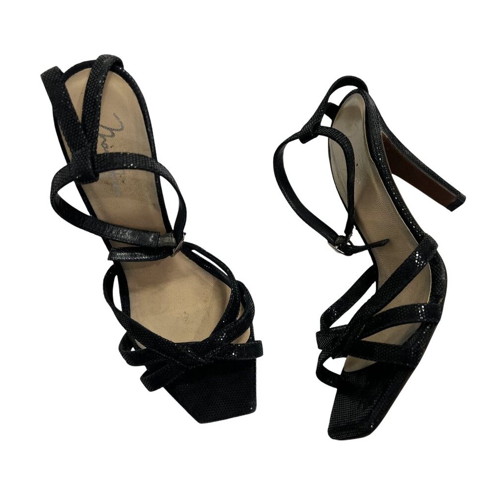 Max Azria Dafne Pumps in Black